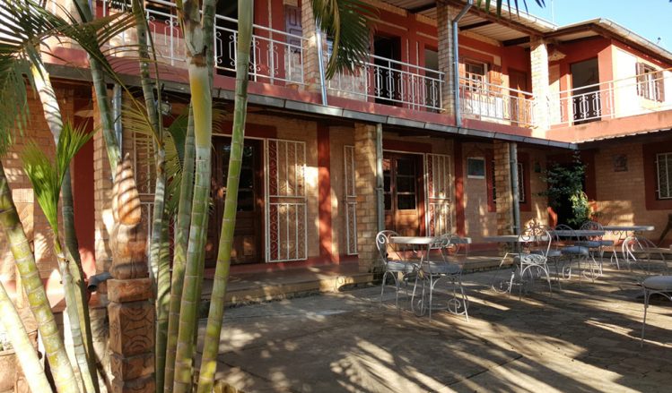 Hôtel Ivato, hôtel Mahavelo
