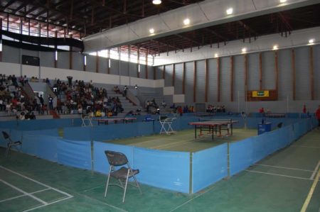 Ping-pong aux CJSOI, stade couvert d'Ankorondrano