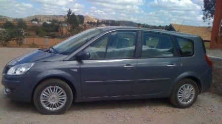Renault Scenic chez ACR Mada