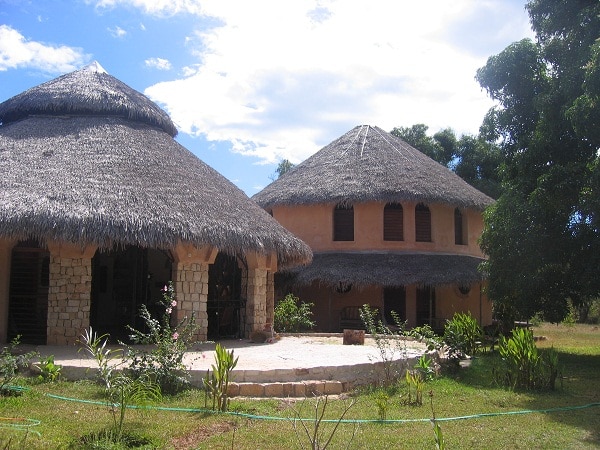 Ariès immobilier, Vente et location de maisons
