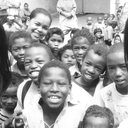 Ebene meubles, humanitaire
