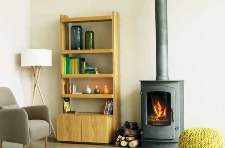 Étagère en bois chez Habitat