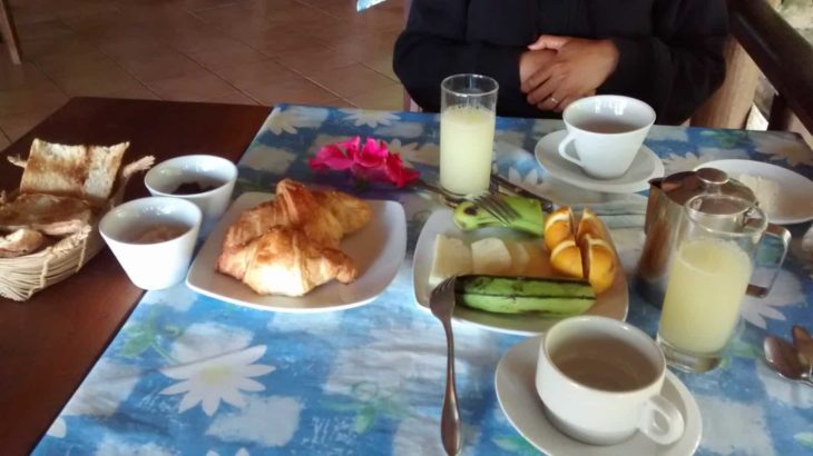 Petit déjeuner à l'hôtel Lakana