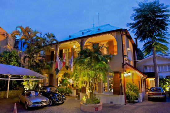 L'Hôtel Restaurant La Varangue vous plonge dans un autre temps