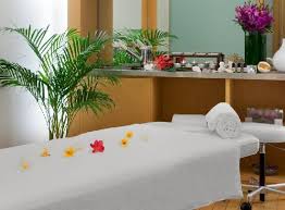 Salle de massage par Kanto Beauté & Spa