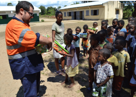 Aide humanitaire par Rent501