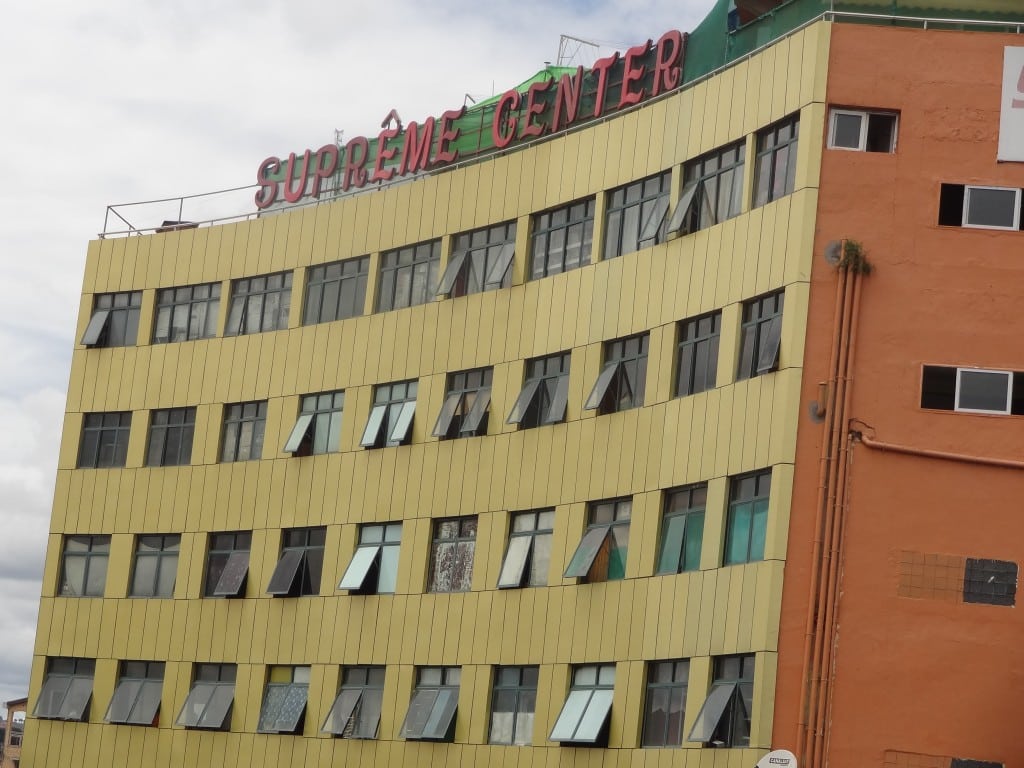 Suprême Center